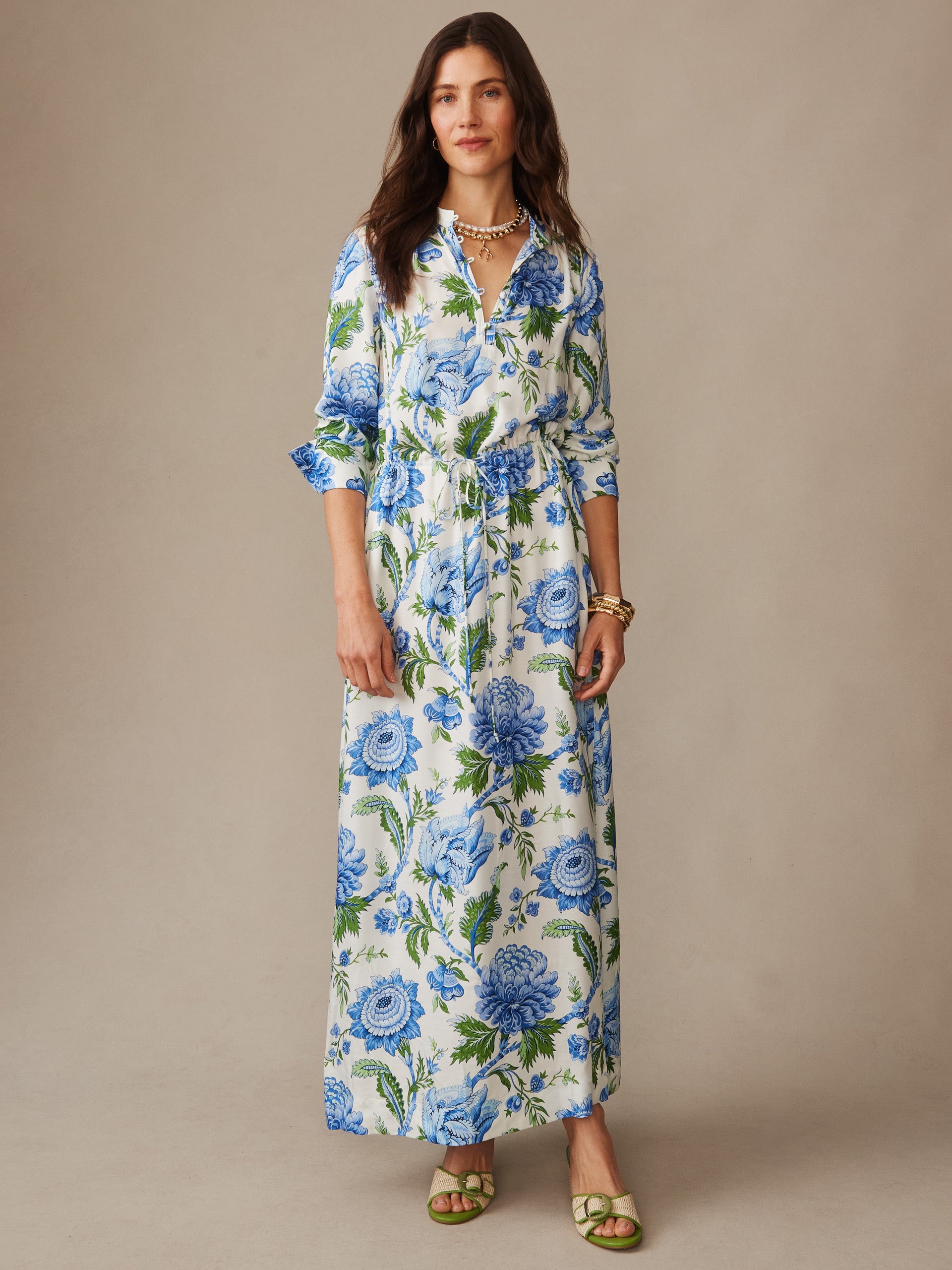 hannah_0236456615_cerulean_garden_off_white_blue_green_018