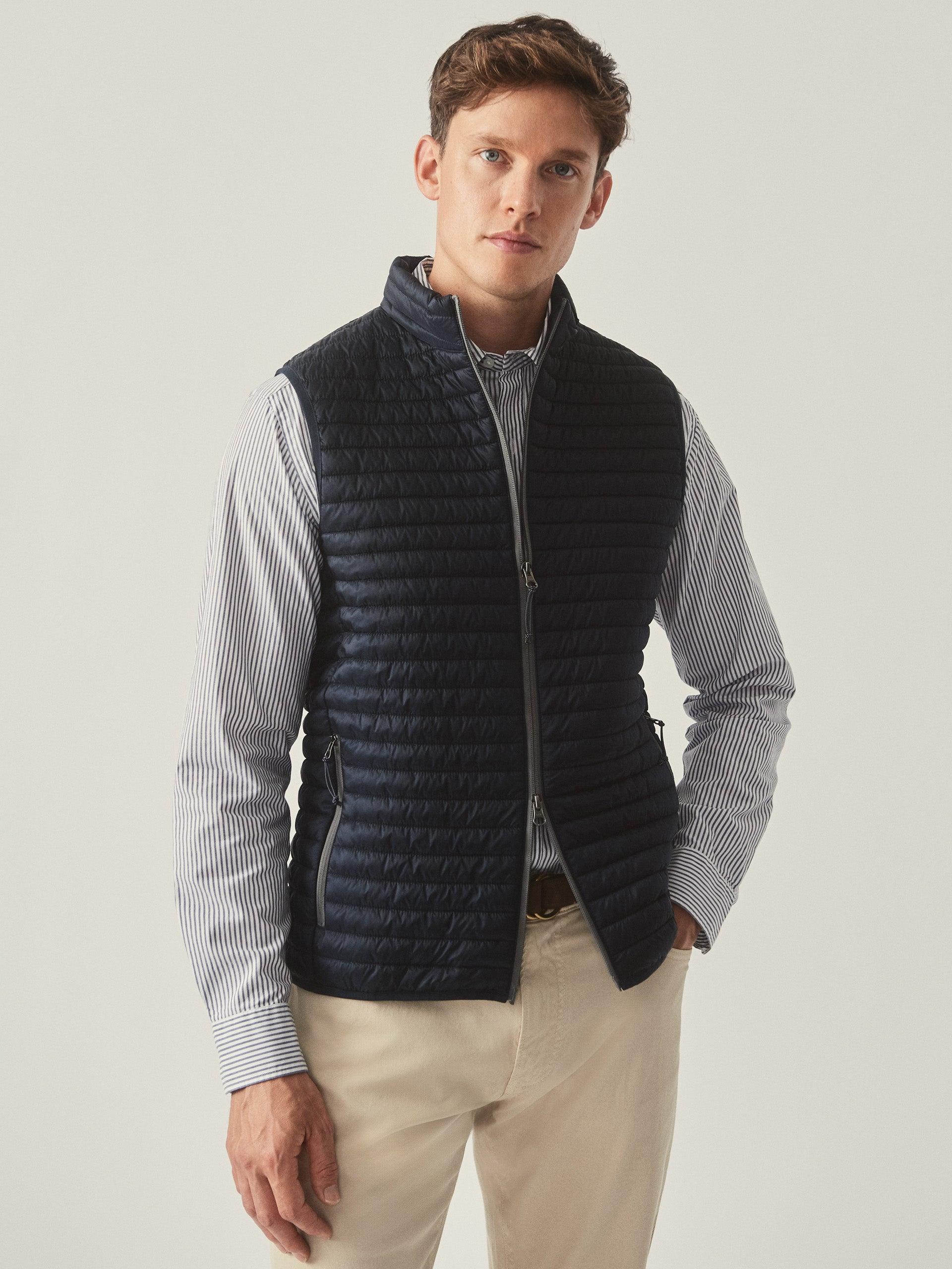 traveler_0216041022_navy_036